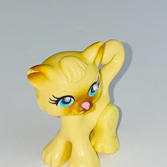 Polly Pocket Sparkling Pets Blue Eyes Pink Nose Feet Move Kids Toy Figure Animal - Picture 3 of 6